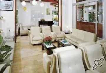 Hotel Zanarini In Centro A Riccione