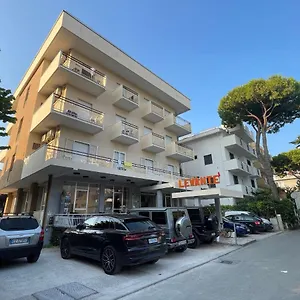 Hotel Levante Convenzionato Aquafan E Oltremare, Riccione